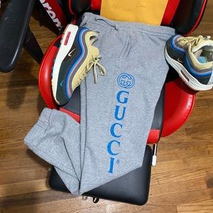 Gucci sweatpants Sz Small